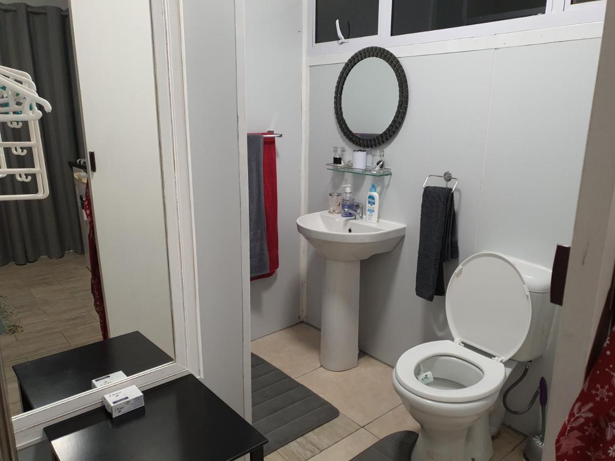 Atlantic Studio - Compact Unit With Sea Views Melkbosstrand Esterno foto